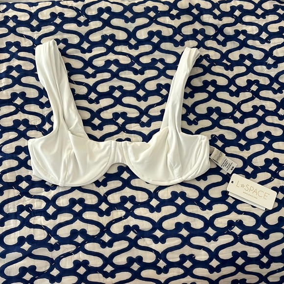NWT White lspace top size medium - Picture 1 of 2